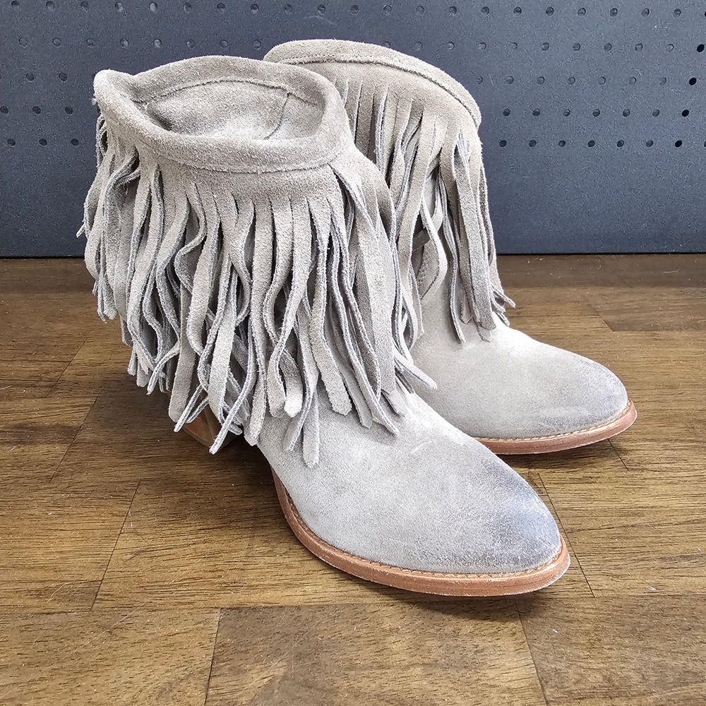 Frye Ilana Fringe Short Women 6.5 Grey Suede Western Ankle Boots
